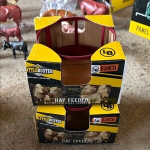 Little Buster LB Ranch Hay Feeder - Yellow & Black Packaging